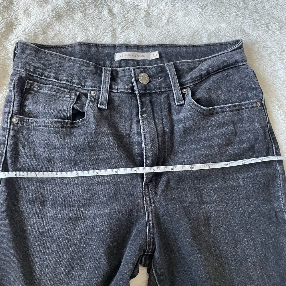 Levi’s 721 sz28, charcoal/soft black, skinny fit, 10” rise